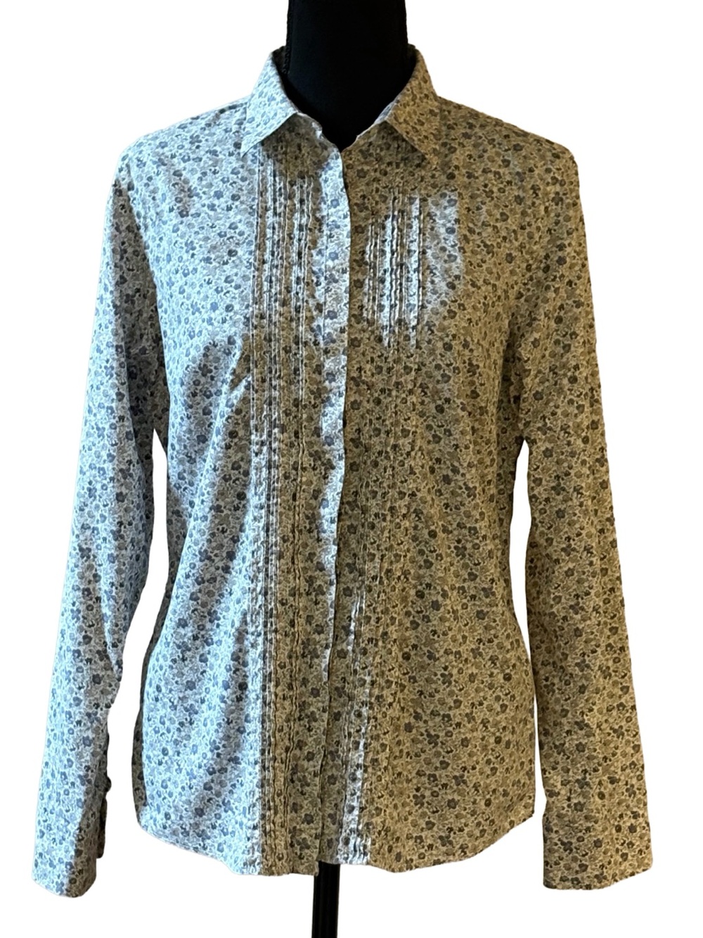 L.L. Bean Wrinkle Free Floral Pintuck Button Front Shirt Women’s S 100% Cotton